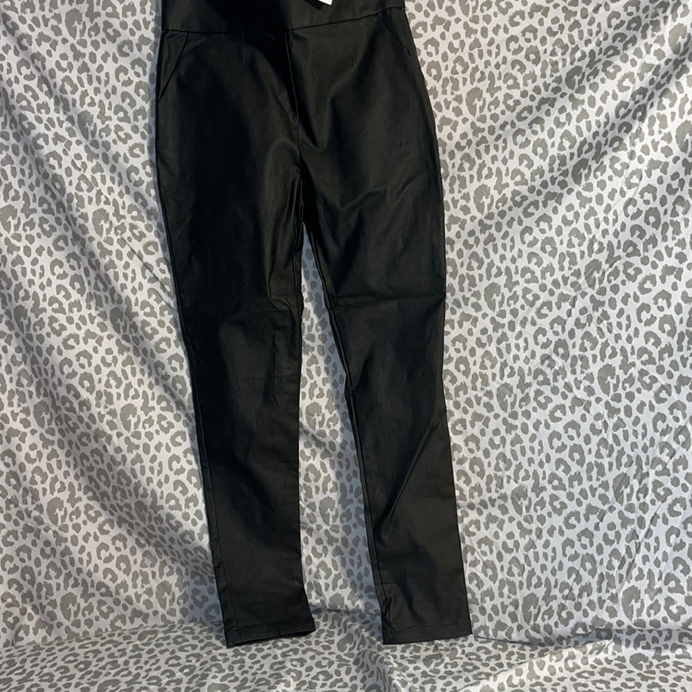 New with tags Ammo black big booty high waist pleather pants zip up back